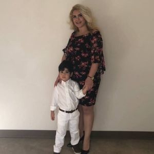 Meet your Posher, Niloofar